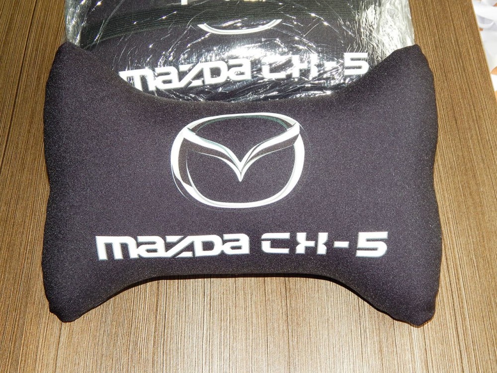 Подушка с фотопечатью на подголовник "Mazda" 22*32 см