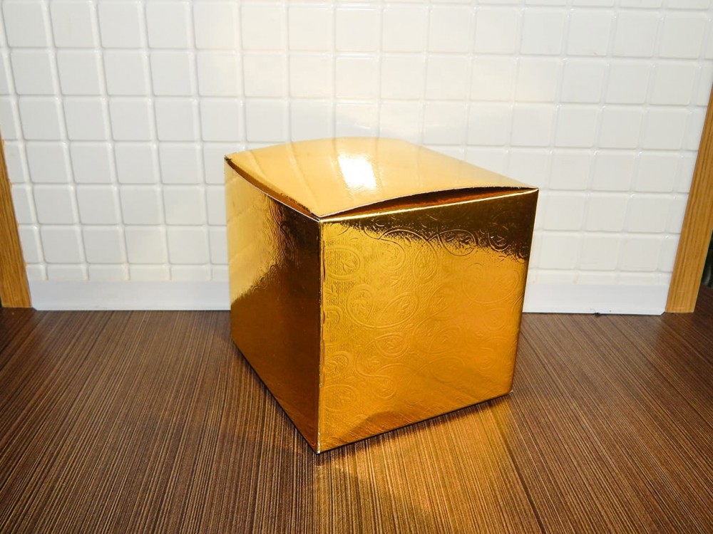 Коробка для кружки голографическая золото